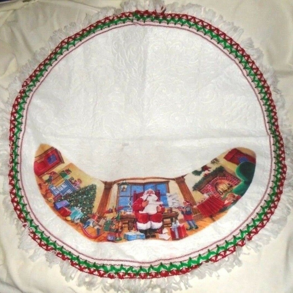 Vintage Felt Christmas Tree Skirt 42" Diameter